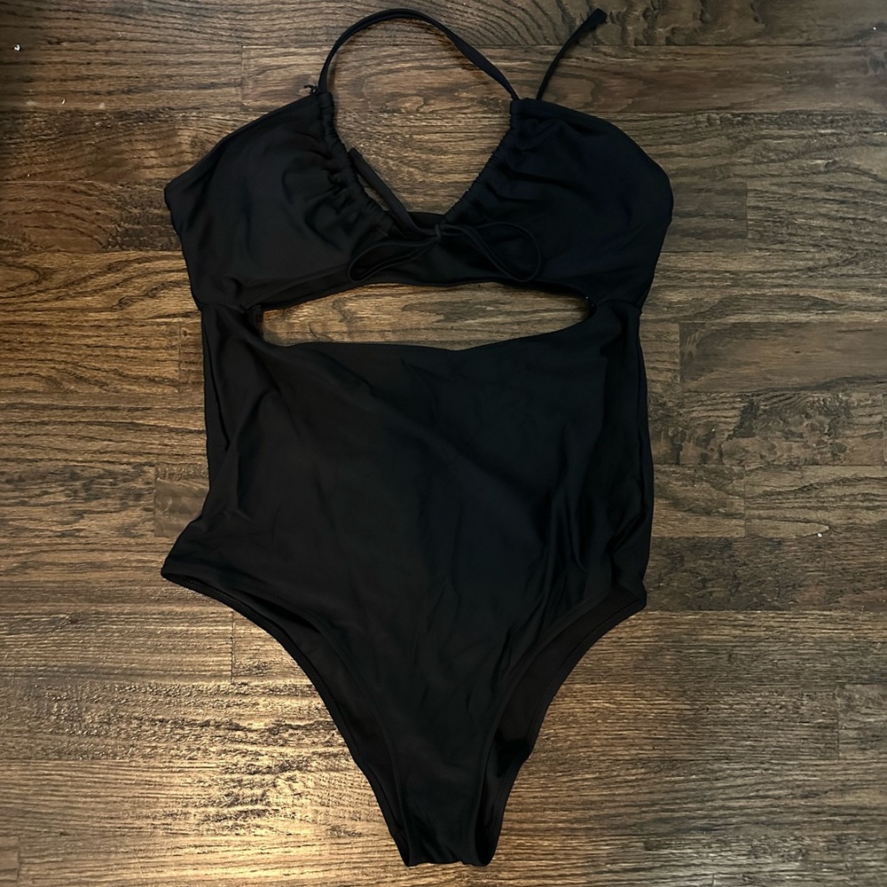 Aerie ruched cut out cheeky one piece bathing suit